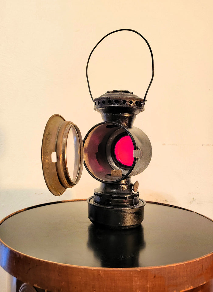 Antique 1914 Dietz Eureka Kerosene Tail Lamp – Rare Ruby Red Lens