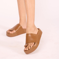 Bobble Head Tan Thong Platform