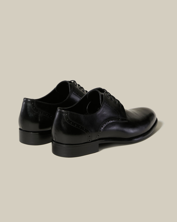 Brogue Accented Formal Shoes
