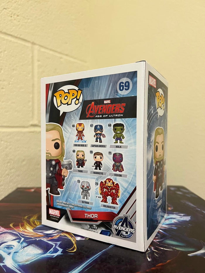 Funko POP! Marvel: Avengers 2 THOR Figure #69 w/ Protector