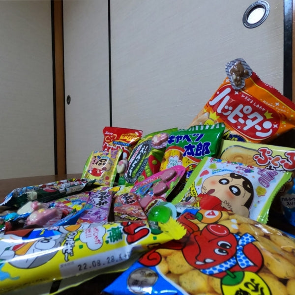 Japanese Dagashi Box - 30 Famous Sweets and Snacks