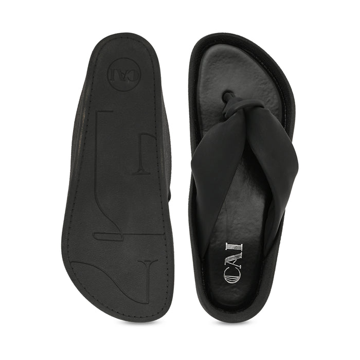 Knotted Thong Black Flat
