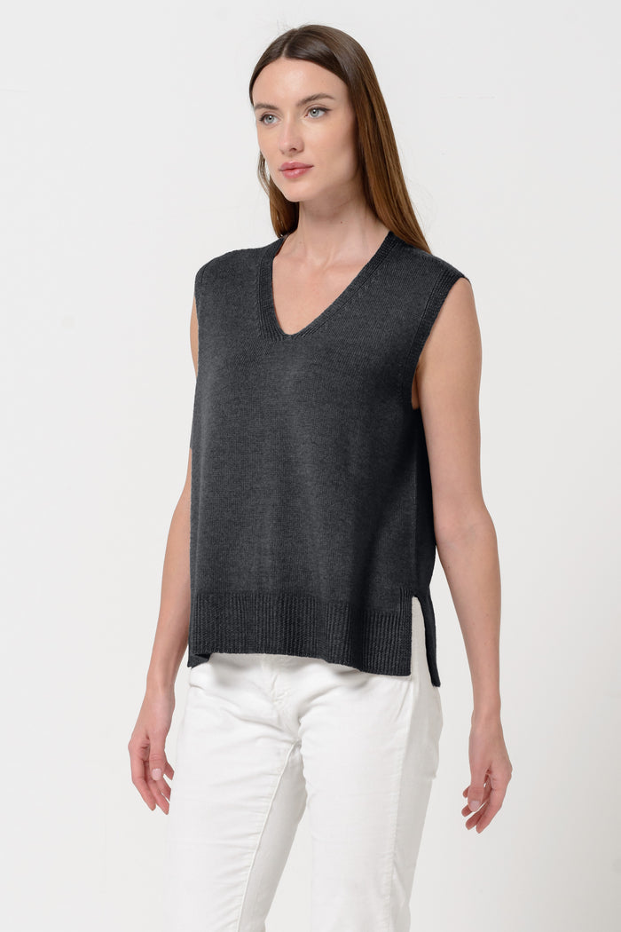 Lorna - Basalt