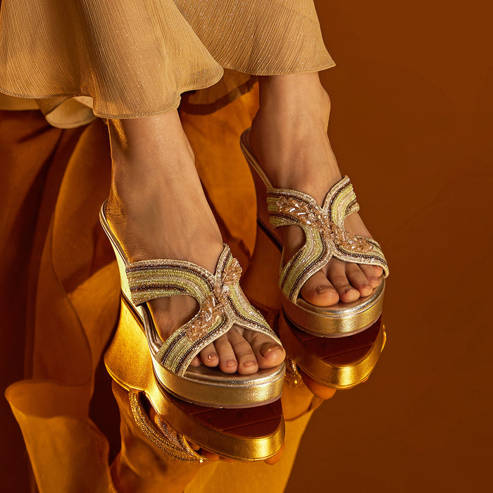Lustre Gold Wedge