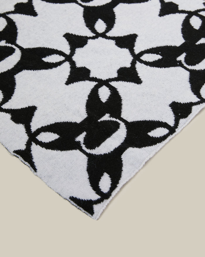 Monochrome Knitted Scarf