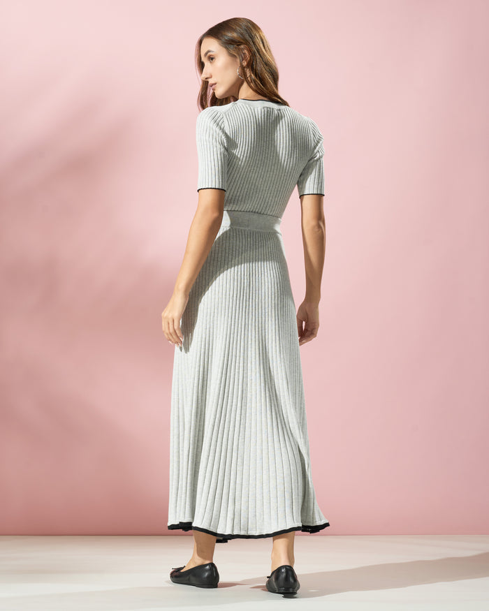 Ribbed Knit Skirt