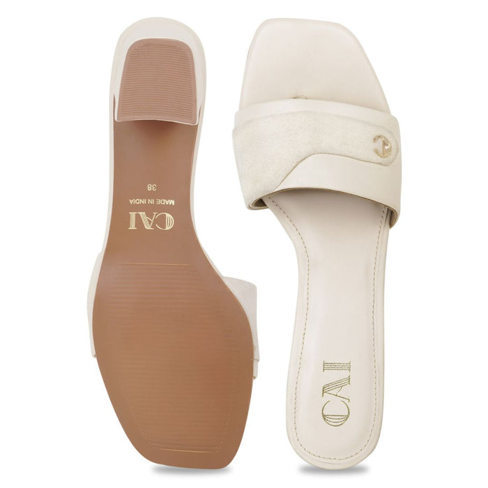 TwinTextured Cream Heels