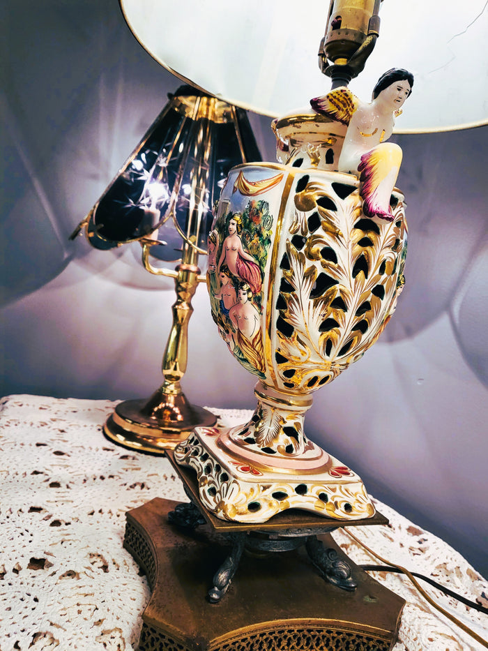 Vintage Italian Capodimonte Hand Painted Figural Porcelain Table Lam