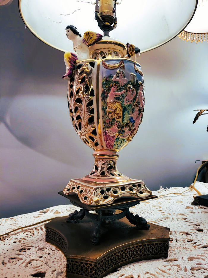 Vintage Italian Capodimonte Hand Painted Figural Porcelain Table Lam