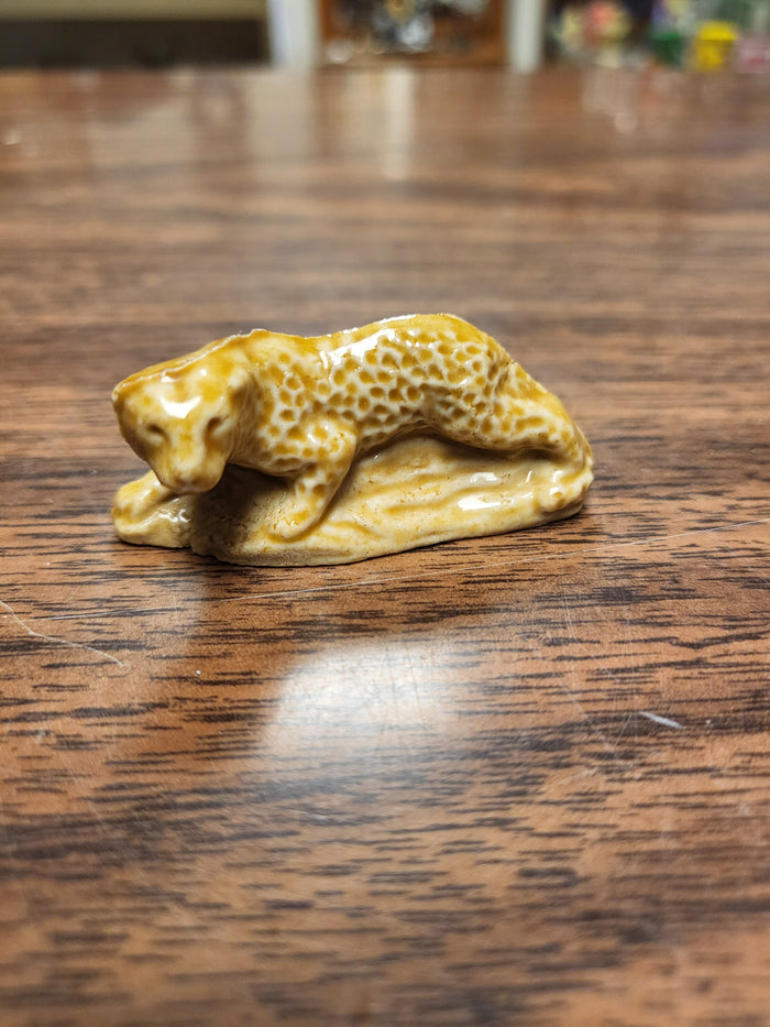 Wade Whimsie Leopard , Wade England Caramel Brown Porcelain Figurine