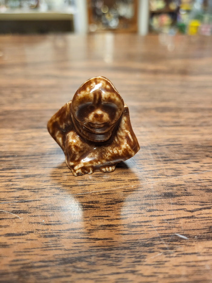 Wade Whimsie Orangutan, Wade England Brown Porcelain Figurine