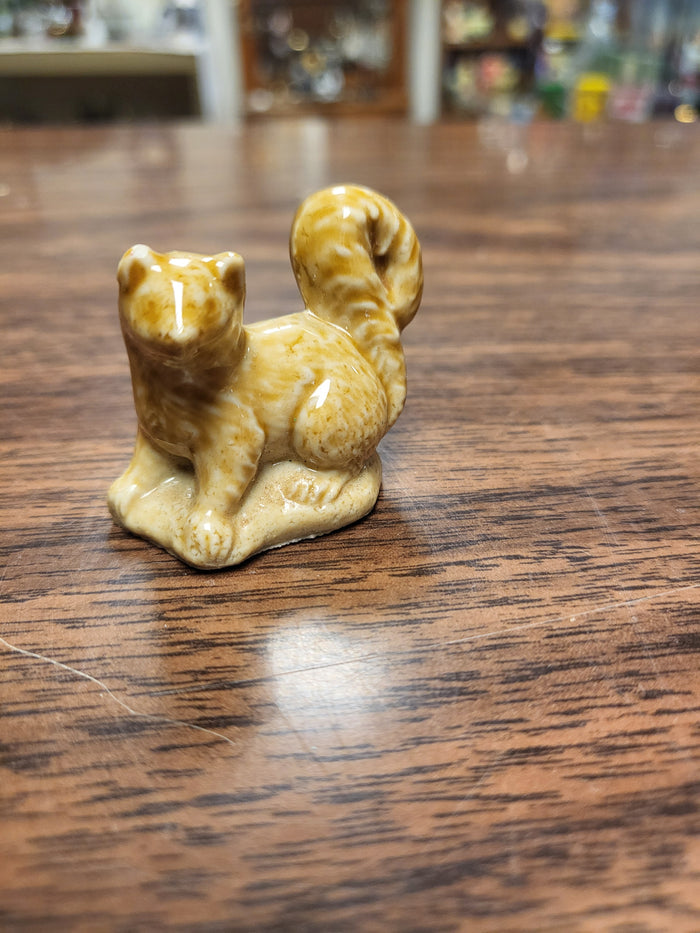 Wade Whimsie Pine Marten, Wade England Caramel Brown Porcelain Figurine